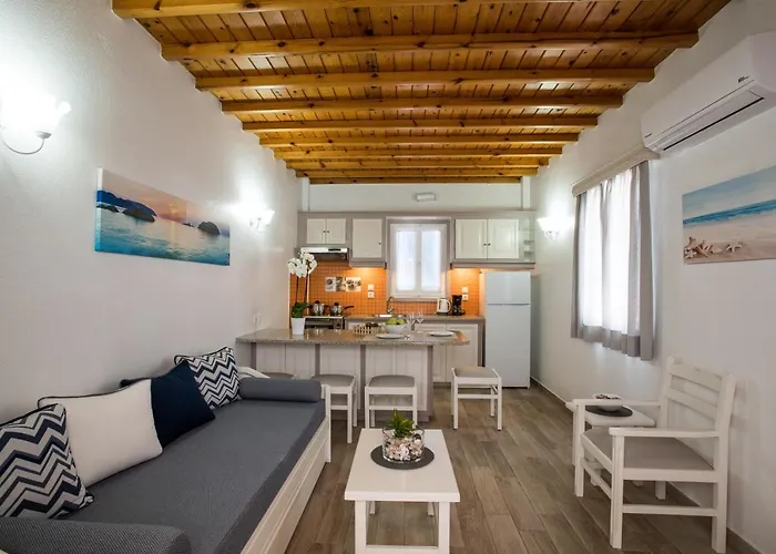 Filoxenia Apartments Ornos 