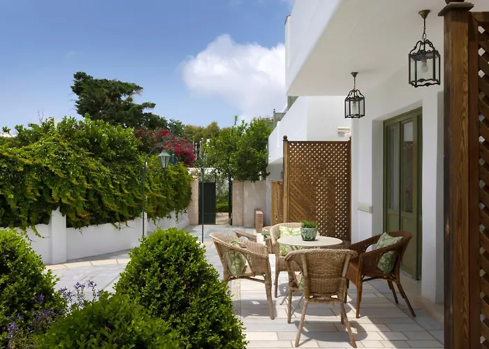 Vacation Apartment Rentals in Mykonos Town