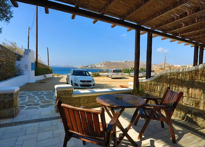 Maganos Apartments Paraga 