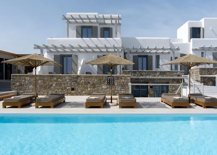 Ionic Suites Super Paradise Beach 