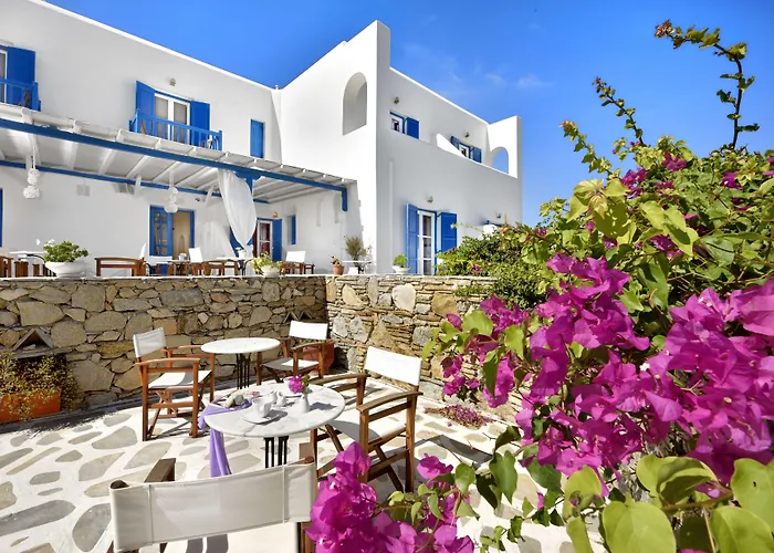 Ornos (Mykonos) Cheap Hotels near Flughafen Madeira – Cristiano Ronaldo Airport (FNC)