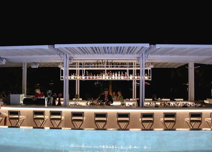 Mykonos Dove Beachfront Hotel Platys Gialos 