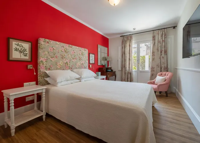 Vacation Apartment Rentals in Mykonos Town